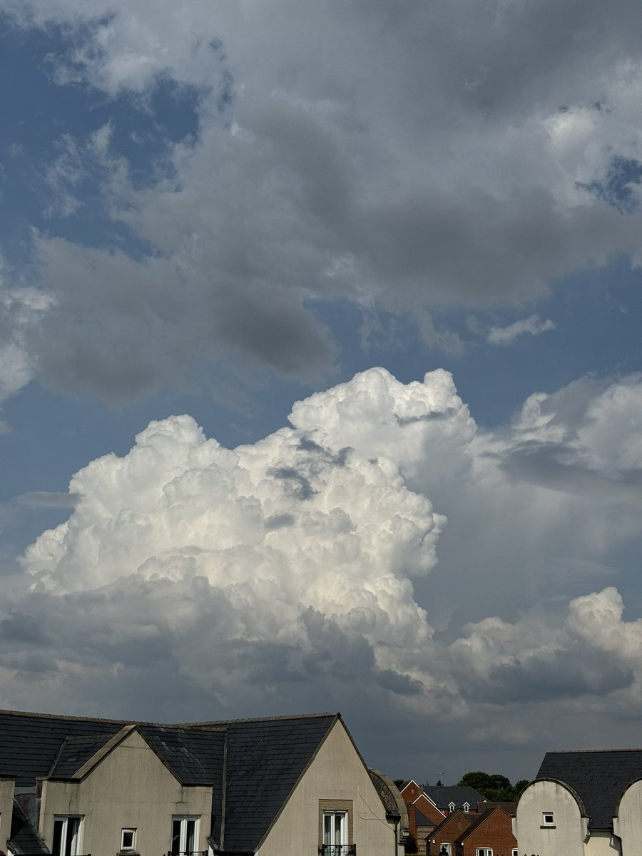 Some big cumulus getting going north east of Amesbury <a href="/peacockreports/">James Peacock</a>