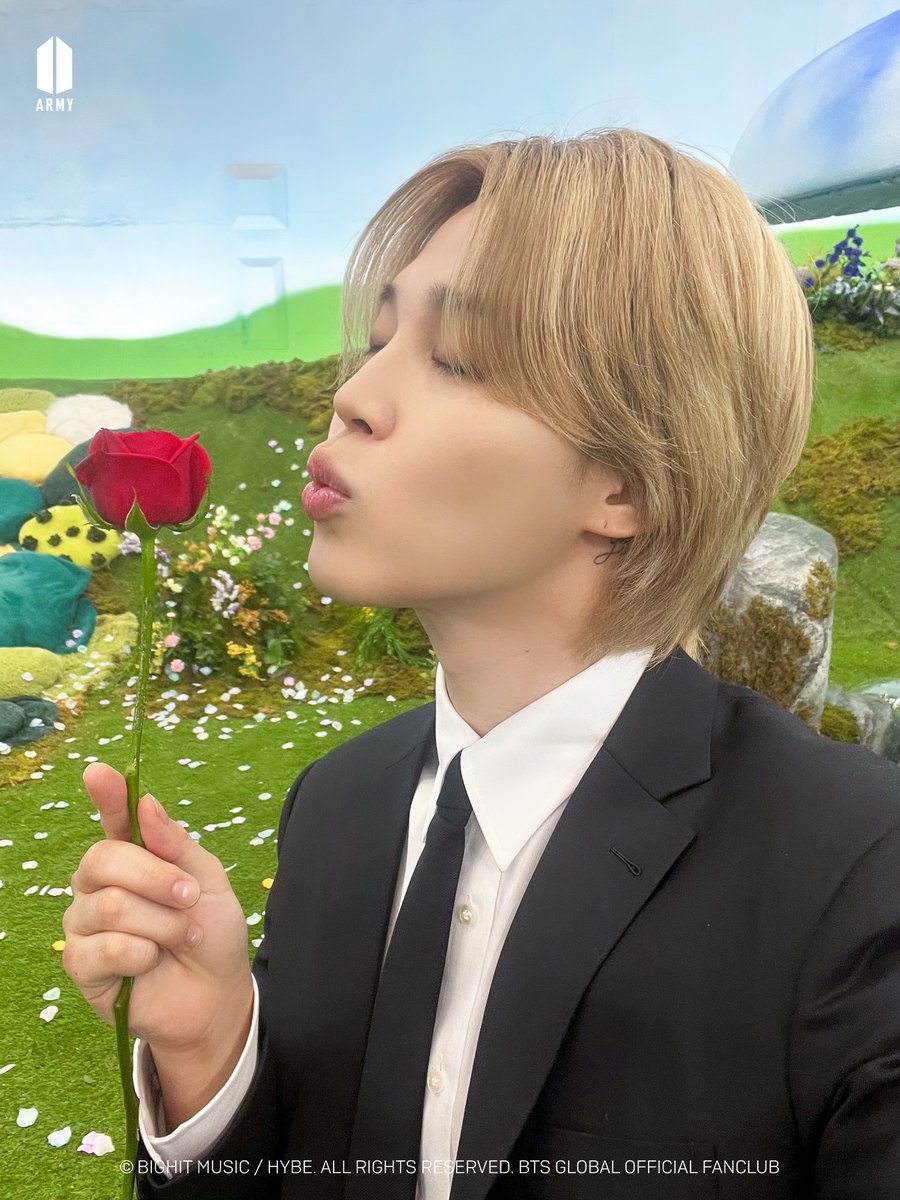 RT AND REPLY

CONGRATULATIONS JIMIN
WHO #1 ON SPOTIFY 
#Jimin_Who
