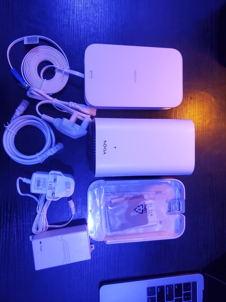 Melocoder's tweet image. It&apos;s been almost a month now since I got the Airtel Nokia 5G router. Best decision ever 😂

I&apos;ve used almost 400gb already under a month. It truly is unlimited data.

If you need a cheap alternatives to Starlink, or just want truly unlimited data for ngn ISP. check this out.