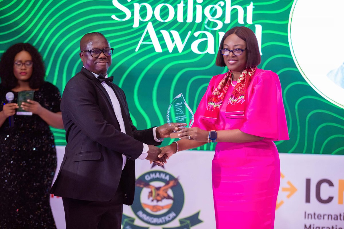 ICMPD_Ghana's tweet photo. The evening was an extraordinary celebration of the project's impactful 6-year journey and achievements, highlighting evidence-based success stories from the implementing organisation – ICMPD, and the beneficiary institution – Ghana Immigration Service (GIS). @Gha_Immigration https://t.co/RUWPkKbXEc