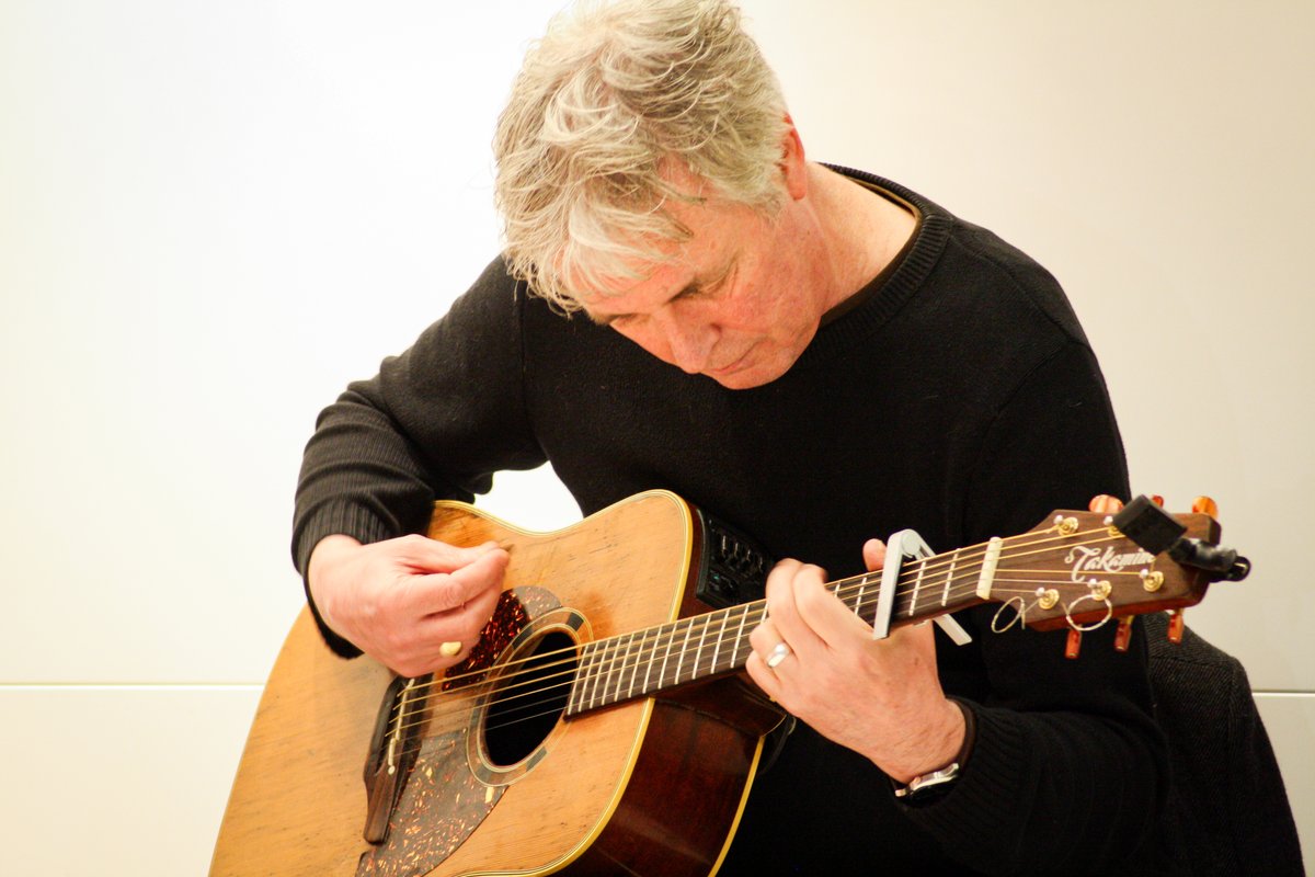 NewhamMusic's tweet image. "Newham Music teacher Emma Scarr hosts a free folk session on Aug 6, 7:00 pm - 9:00 pm! 🎶 Bring your instrument and join in with tunes from Ireland and beyond. 18+ welcome! 🌍 #FolkMusic #CommunityJam #MusicSession"