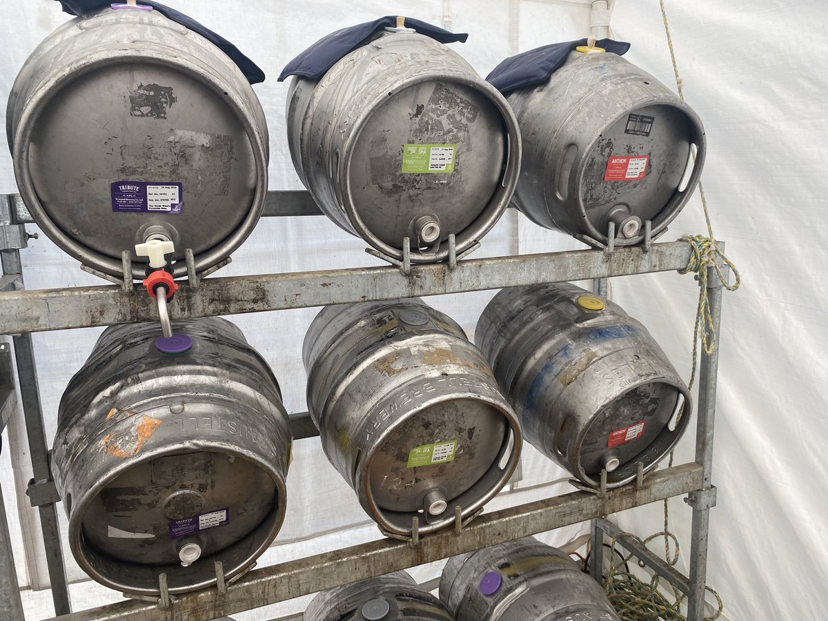 westcountrybird's tweet photo. I appear to be out out in Zummerset. 
#CiderIUp 
#Outcider 
#CiderFestival https://t.co/TUlUBW7VE1