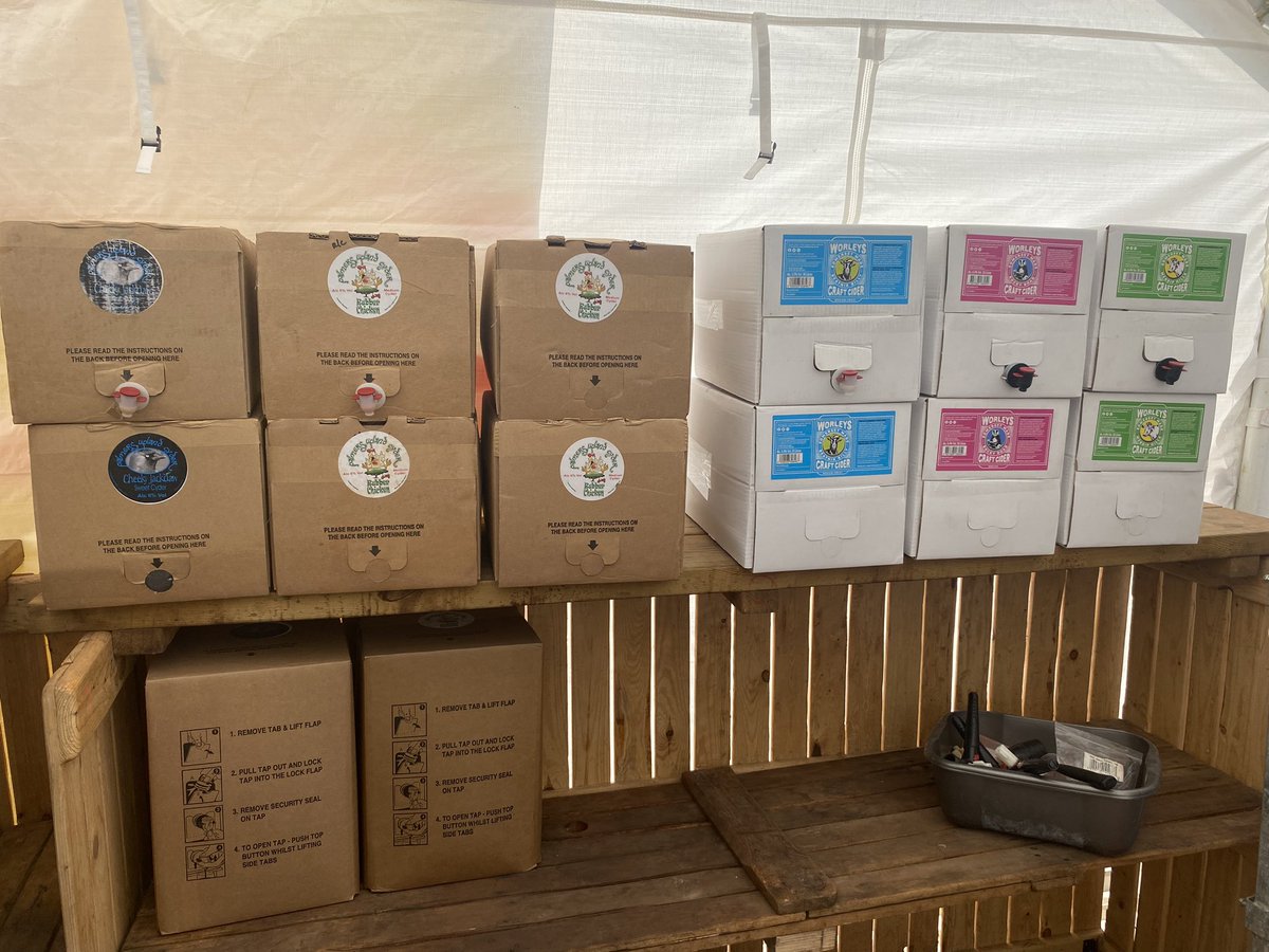 westcountrybird's tweet photo. I appear to be out out in Zummerset. 
#CiderIUp 
#Outcider 
#CiderFestival https://t.co/TUlUBW7VE1