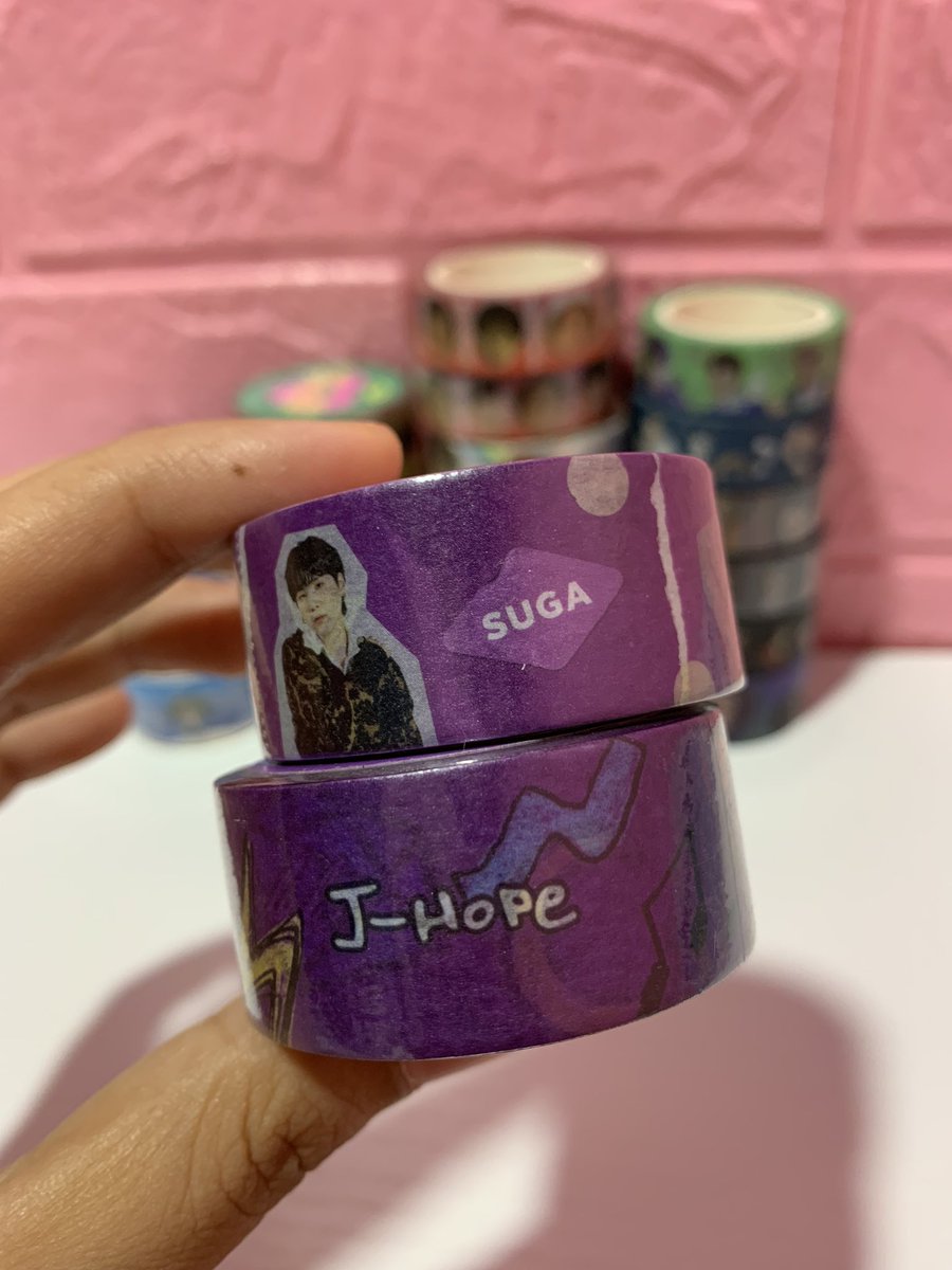 aeriyeolph's tweet photo. WTS LFB PH

🌷BTS OFFICIAL WASHI TAPE
🌷10 METERS
🌷SEALED
🌷100 PESOS SET

MOP: GCASH 
MOD: FLASH EXPRESS https://t.co/TDzOlvnwjb