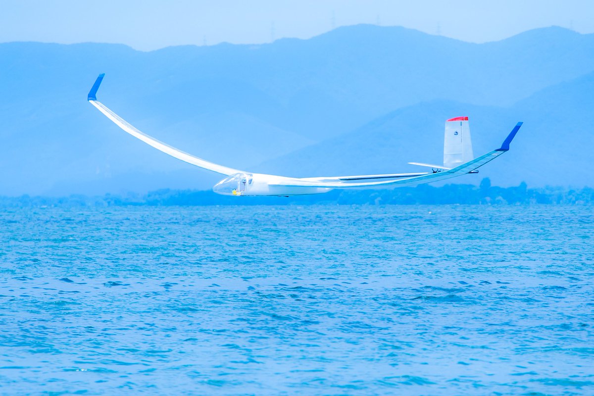nemesiscross's tweet photo. 【固定用】
好きなものを自由に撮ってる趣味も仕事もカメラマンな人です。

飛行機が好きなので飛行機写真多めだけど、なんでも撮るよ( ´∀｀)

超望遠で切り抜く風景と夜の写真を修行中… https://t.co/mGw3gaqBMy