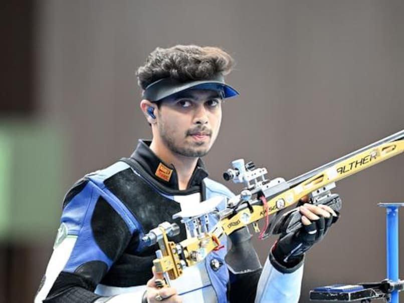 rc10leo's tweet photo. पेरिस ओलंपिक- 2024 में श्री स्वप्निल कुसाले को शूटिंग 50 मी. राइफल मे कांस्य पदक जीतने पर हार्दिक बधाई। 
सभी देशवासियों को ऐतिहासिक उपलब्धि पर गर्व है।
#OlympicGames #ol https://t.co/cJOa4S08Hv