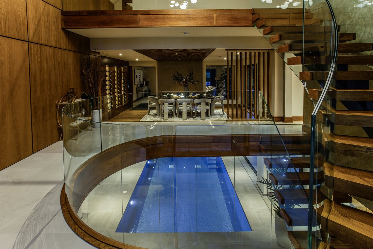 This stunning property presents a unique opportunity to own a brand new, beautifully presented home of an exceptionally high specification in such an idyllic, village setting in Nottingham. ➡️ savi.li/6013leHFx

#luxuryhome