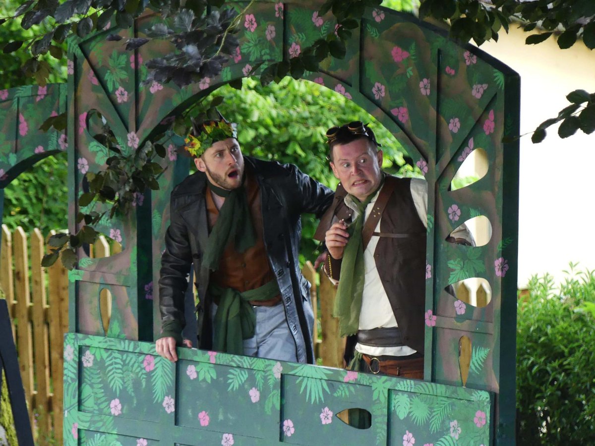 JDev_Smith's tweet image. Absolutely loving playing Oberon and Theseus in Immersion Theatre’s A Midsummer Night’s Dream UK tour! Just under a month to go! @Immersion_Thtr #Shakespeare