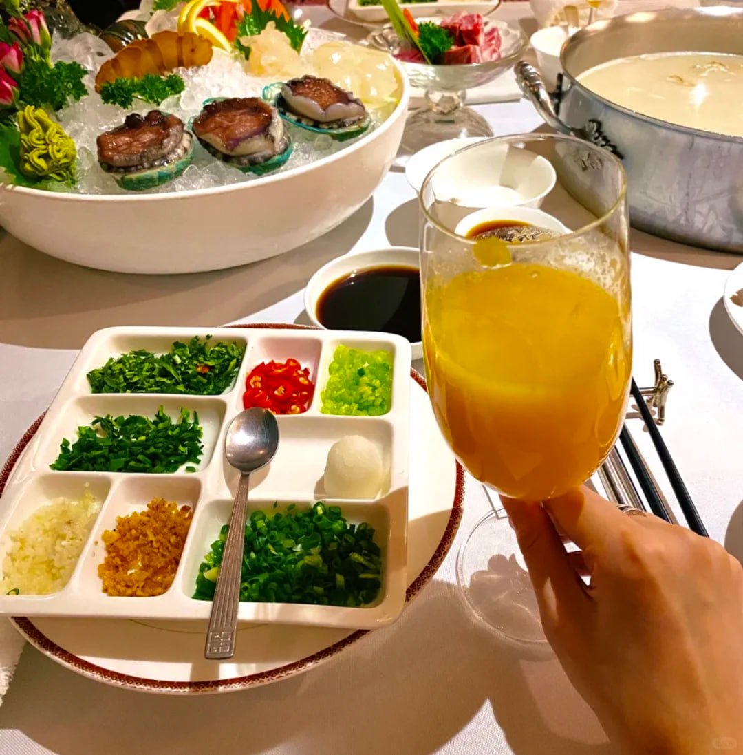 おいしい食事ほど心を和ませるものはありません。