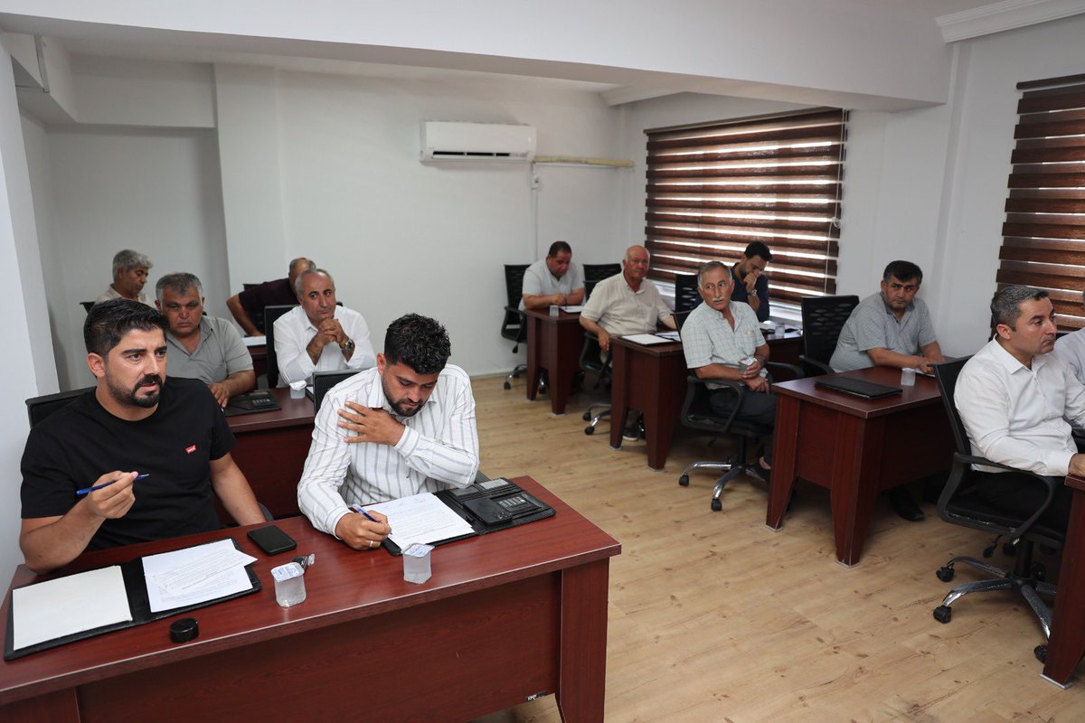 arabanbld's tweet photo. Ağustos Ayı Olağan Meclis Toplantısı Ve Grup Toplantısı Belediye Başkanımız Sn. Mehmet ÖZDEMİR'in Başkanlığında Gerçekleştirildi.

Alınan kararların ilçemize hayırlı olmasını diliyoruz. https://t.co/aT1LNBv9pt
