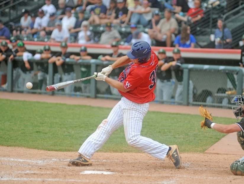 Congrats to former Senator <a href="/matthew_ellis35/">Matthew Ellis</a> on signing with the Seattle Mariners. After hitting 17 HR's for the Senators in 2021, Ellis went on the hit 34 HR's at the DI level in 2 seasons. He becomes the 31st former Senator to sign pro with a MLB org since 2014. #Tradition