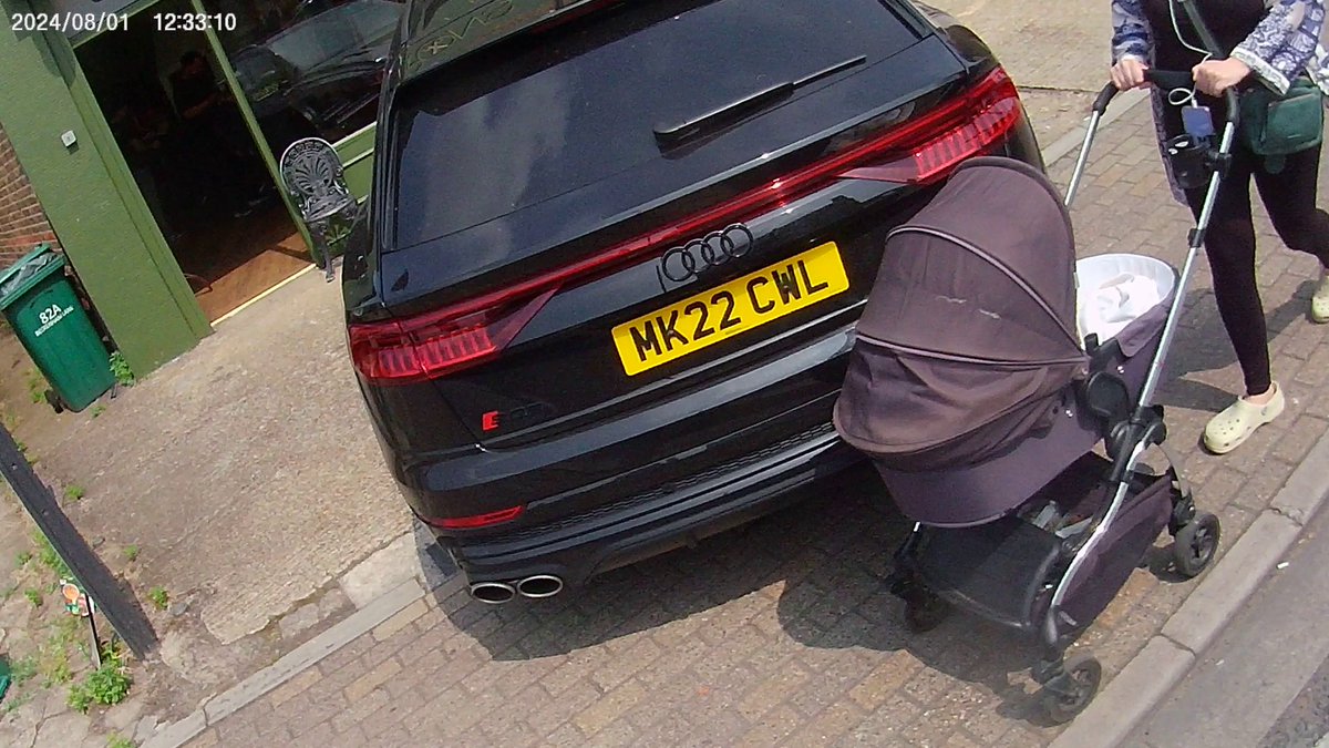 Ravensbourne Valley Residents (@rvresidents) on Twitter photo Is this your car? The lady with the push chair didn't like where you parked it! Outside Byron's in Beckenham Lane. @FelicityJBee <a href="/BadlyParkedBR/">BadlyParkedBromley</a> Is this your car? The lady with the push chair didn't like where you parked it! Outside Byron's in Beckenham Lane. @FelicityJBee <a href="/BadlyParkedBR/">BadlyParkedBromley</a>