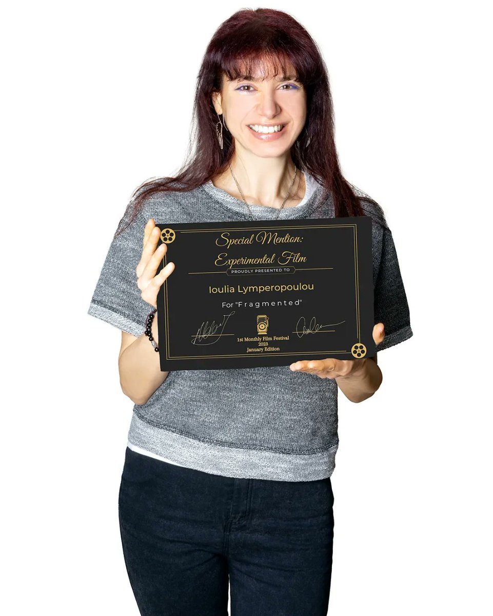 ioulialibera's tweet photo. Καλό μήνα με χαμόγελο και με το Award Certificate 📽🖌 για το short art experimental 🎬📷 "F r a g m e n t e d" (2023), που κέρδισε Honorable Mention 🏆 στο @1stMonthly FIlm Festival, Belgrade #Serbia 01/2023, στην κατηγορία Experimental Film. Katerina Cheiladaki 📷 #filmm https://t.co/iv8pRz5070