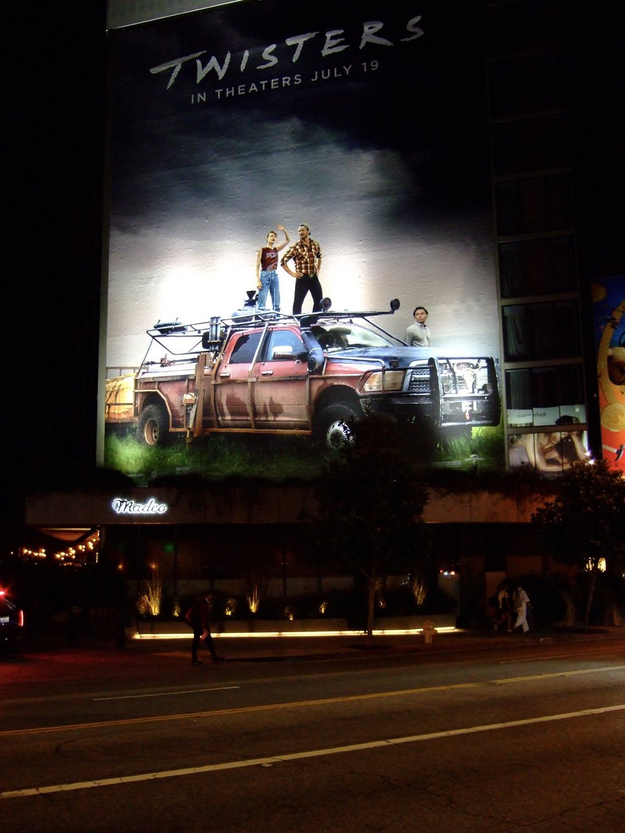 MickMotor's tweet photo. Sunset Strip… #TwistersMovie https://t.co/2IPVbz7HP1