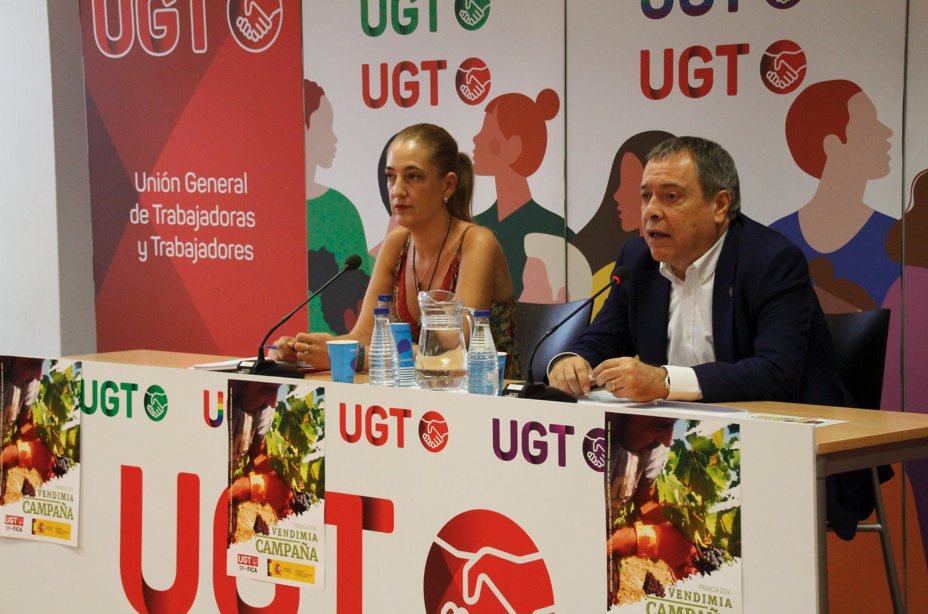 📢 ¡#VendimiaFrancesa 2024! 🍇 Unos 13.500 trabajadores/as españoles se desplazarán a Francia en agosto. UGT FICA recuerda la importancia de exigir contratos en origen y usar transportes autorizados. ¡Por unas condiciones laborales justas! 💪 #DerechosLaborales