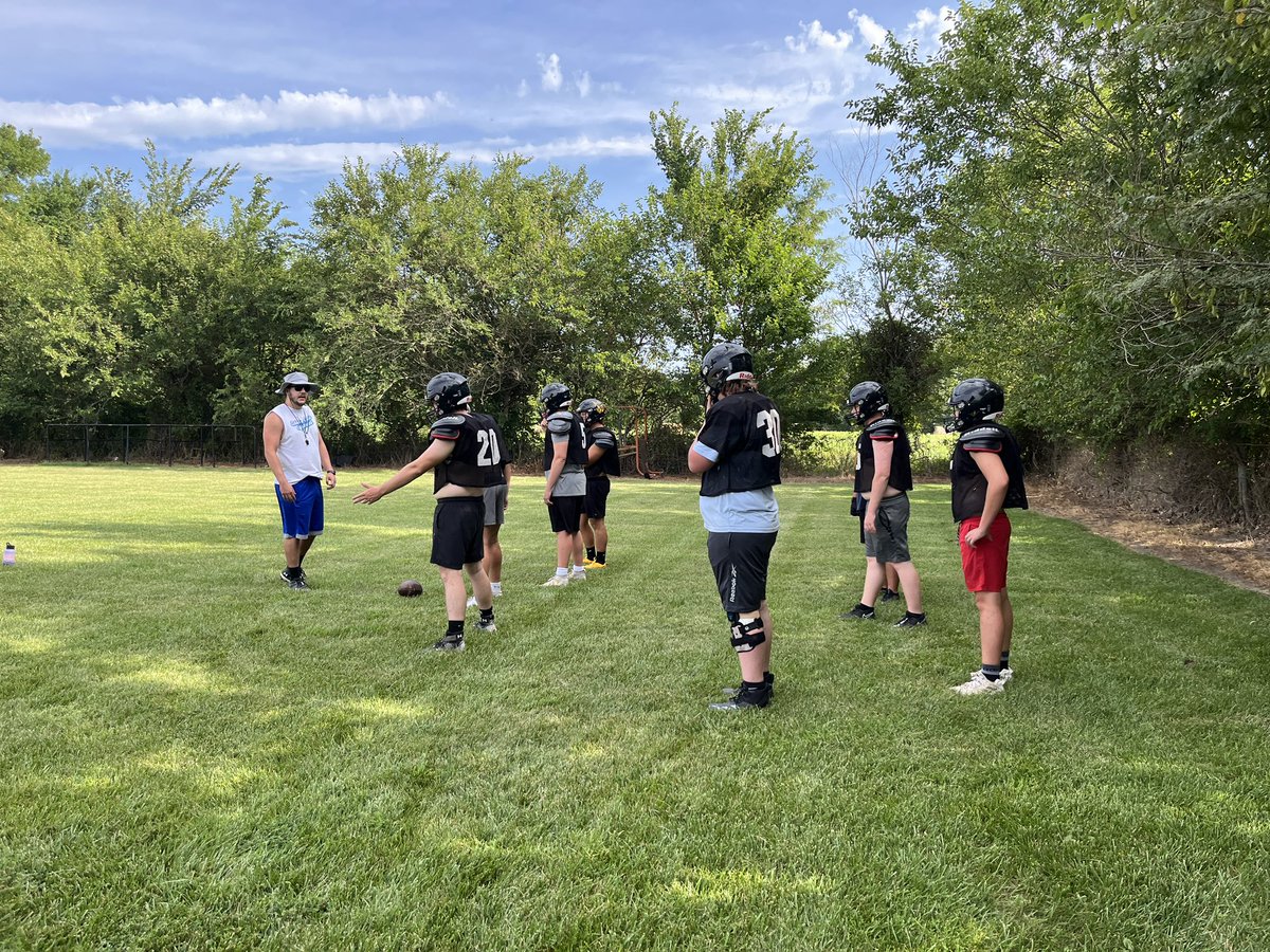 Dwyane Williams (@dwilli0868) on Twitter photo Thanks to <a href="/coach_phil_dean/">Coach Dean</a> and <a href="/Drexel_Football/">Drexel Bobcats Football</a> for having me down to watch camp and hang out yesterday morning. I have a ton of respect for coach and their program. They are big, athletic and as always fast, fast, fast!!!! Good luck this year! <a href="/MO8ManFootball/">MO 8-Man Football</a> Thanks to <a href="/coach_phil_dean/">Coach Dean</a> and <a href="/Drexel_Football/">Drexel Bobcats Football</a> for having me down to watch camp and hang out yesterday morning. I have a ton of respect for coach and their program. They are big, athletic and as always fast, fast, fast!!!! Good luck this year! <a href="/MO8ManFootball/">MO 8-Man Football</a>