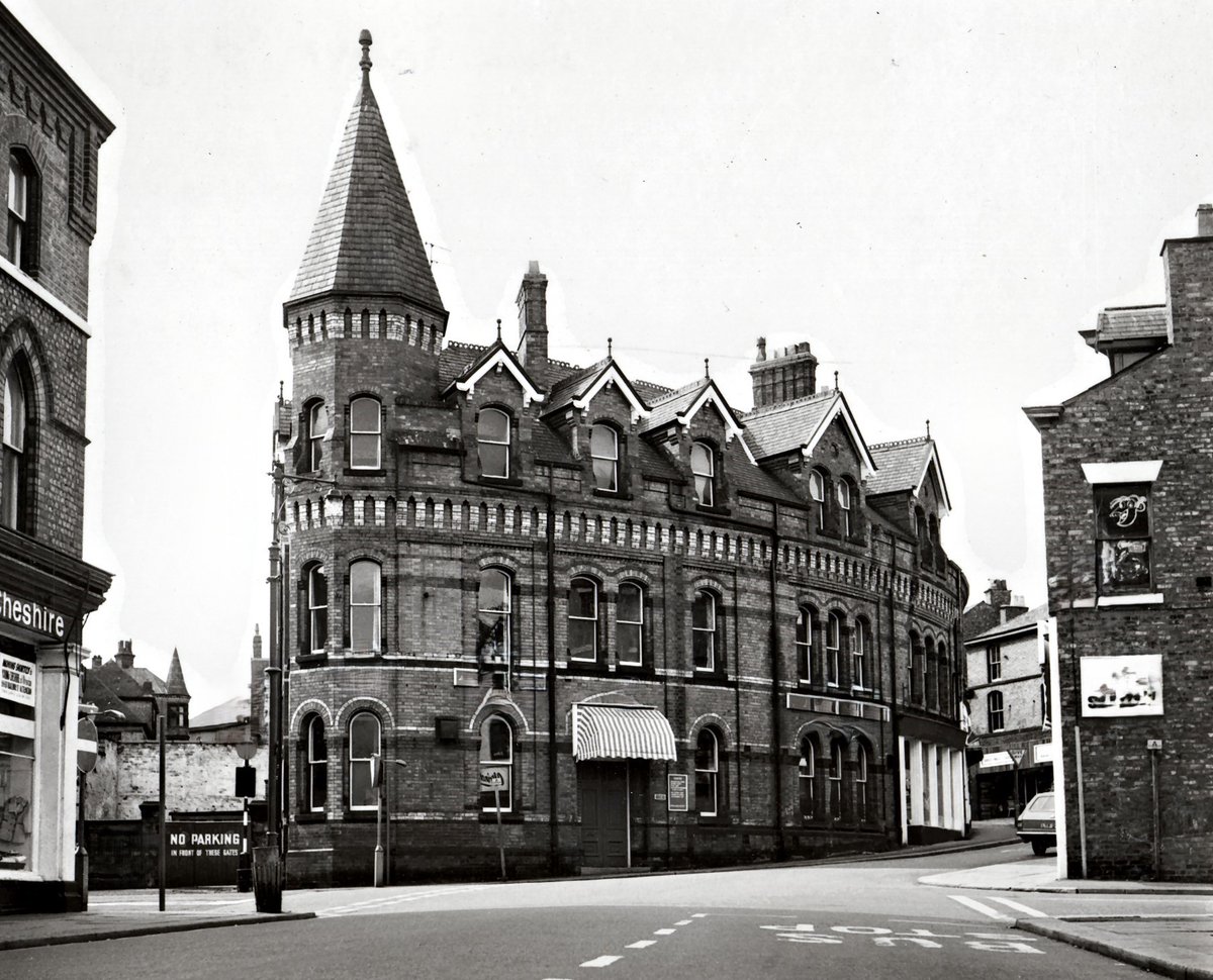 Trafford Archives tweet media