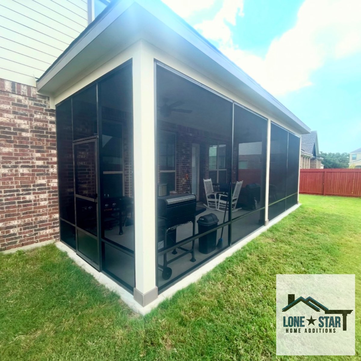 LSHomeAdditions's tweet image. Check out this stunning screen enclosure we recently designed and installed in Schertz, TX. #screenenclosure #patiolife #nomorebugs #schertz #texas #beforeandafter 

(210) 986-0628

lonestarhomeadditions.com