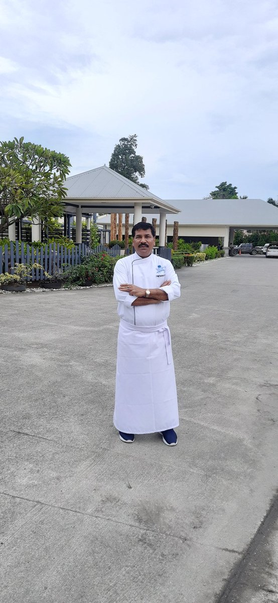 AshokChef3's tweet photo. Heritage Park Hotel Birthday cake Chef Ashok kumar https://t.co/6ePyDV5ni5