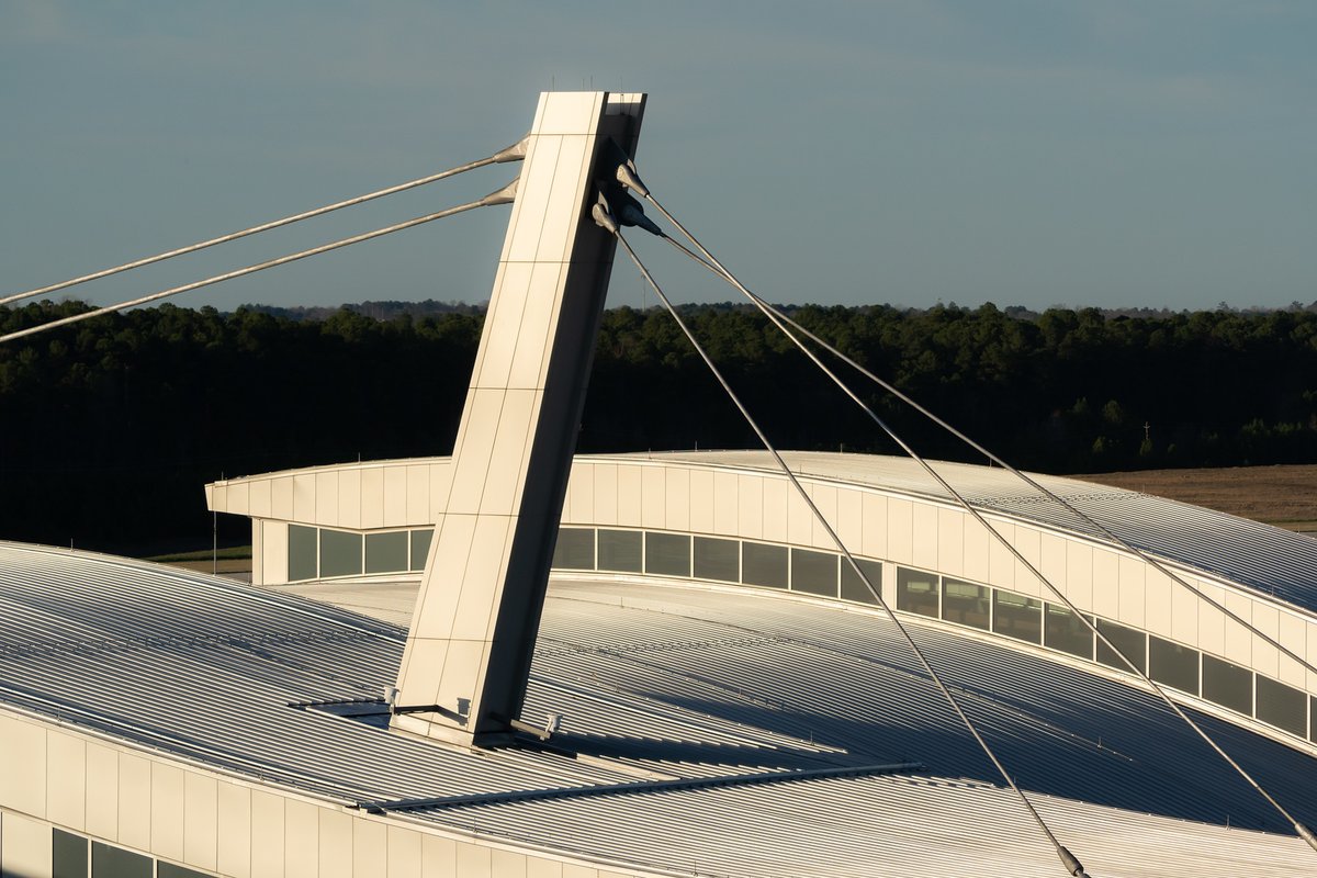 RDU Airport tweet media