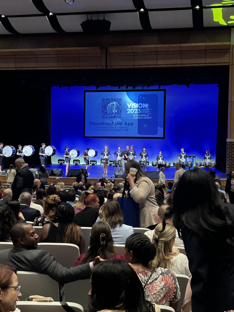 MsTracy_PSC's tweet photo. Wonderful day of learning here at EEE with so many amazing leaders and educators @PWCSNews Ready to grow as a leader and launch the future.  #EEE #thrivingfutures @RockledgePWCS https://t.co/dwtlSGlmip