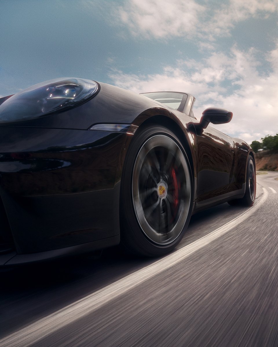 DohaPorsche's tweet image. حدودك السماء مع بورشه 911 كاريرا جي تي أس كابريوليه الجديدة.

The sky is the limit with the new 911 Carrera GTS Cabriolet.

#PorscheMEA #Porsche #911Cabriolet #GTS #PorscheCentreDoha #PorscheQatar