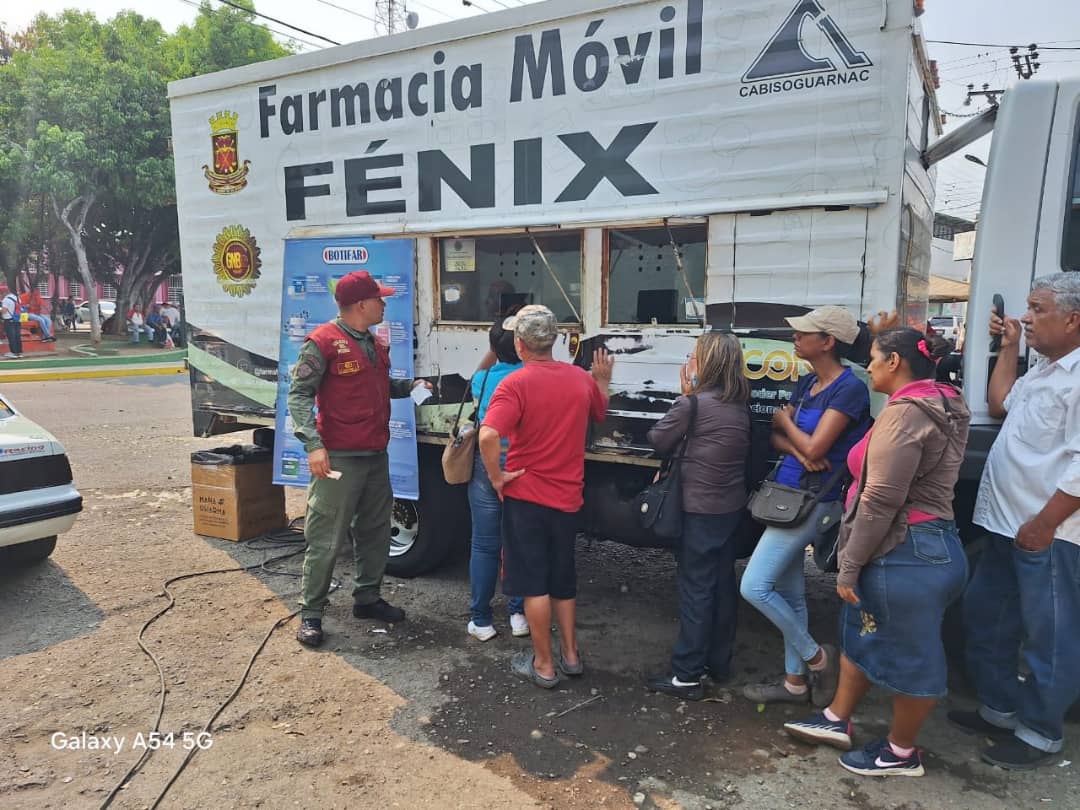 Segunda97170's tweet photo. #1agost Farmacia Fénix no solo representa un hito significativo en nuestra búsqueda por mejorar la calidad de vida de nuestros ciudadanos, sino que también resalta el espíritu de solidaridad y cooperación que impulsa nuestras acciones.
@ramosiriza https://t.co/bymcG3a0B7