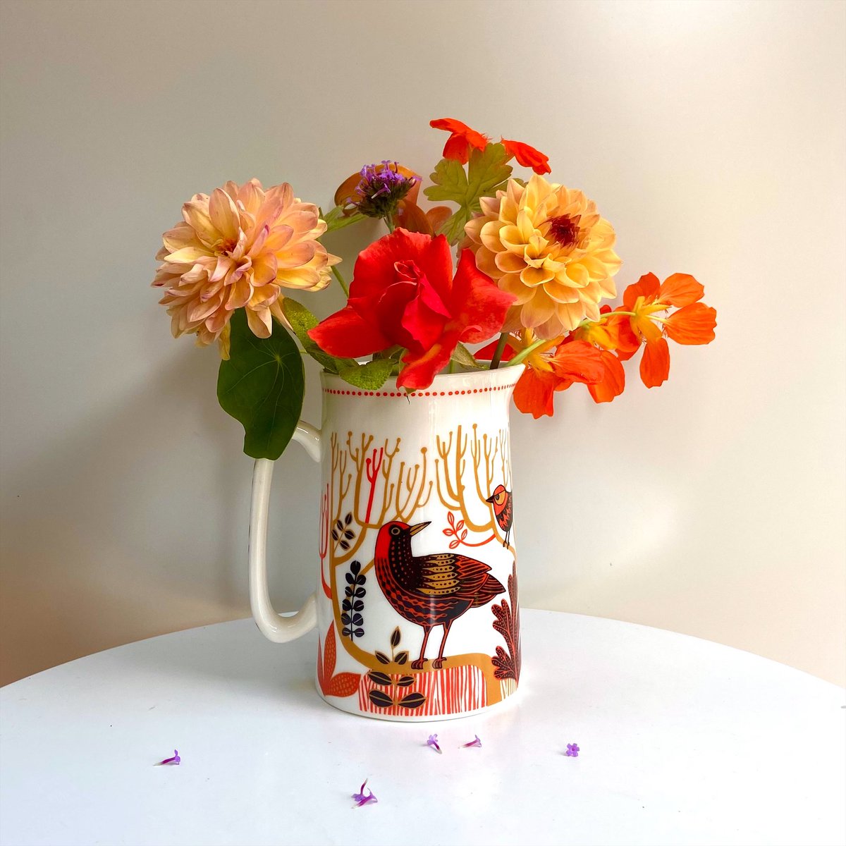 Lush Designs tweet media