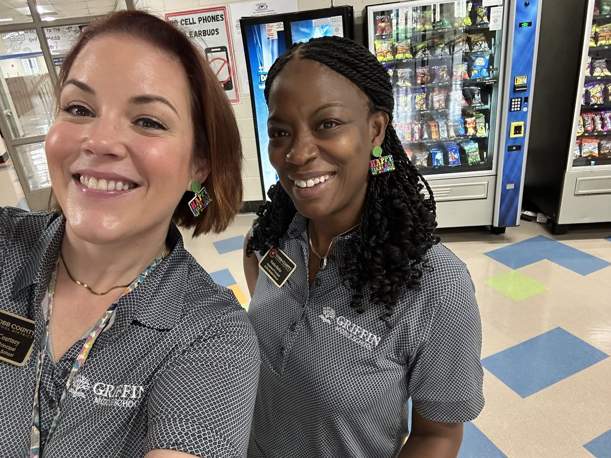 Lynzee Courtney (@lynzeecourtney) on Twitter photo We are excitedly awaiting the start of the first day! <a href="/GMS_Wildcats/">Griffin MS Wildcats</a> <a href="/DrLoraleeHill/">Loralee Hill</a> <a href="/ButlerNneka/">Nneka Butler</a> <a href="/mbeas21/">Mia Beasley</a> We are excitedly awaiting the start of the first day! <a href="/GMS_Wildcats/">Griffin MS Wildcats</a> <a href="/DrLoraleeHill/">Loralee Hill</a> <a href="/ButlerNneka/">Nneka Butler</a> <a href="/mbeas21/">Mia Beasley</a>