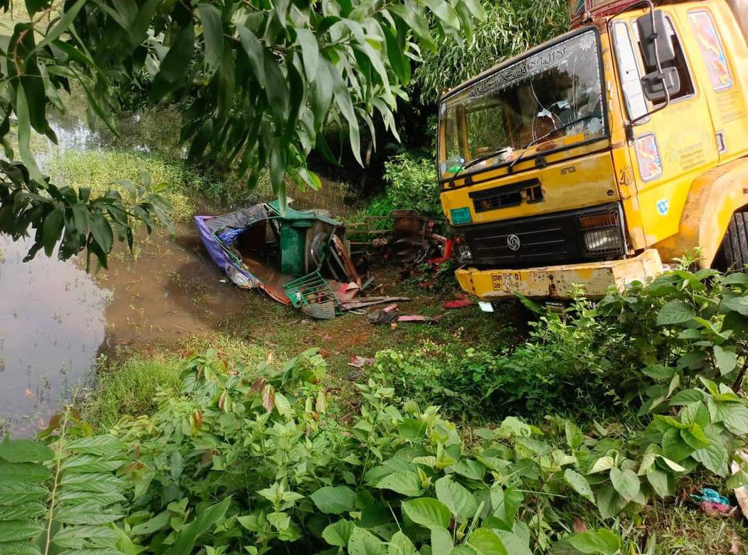 কালিয়াকৈরে সড়ক দুর্ঘটনায় বৃদ্ধ নিহত