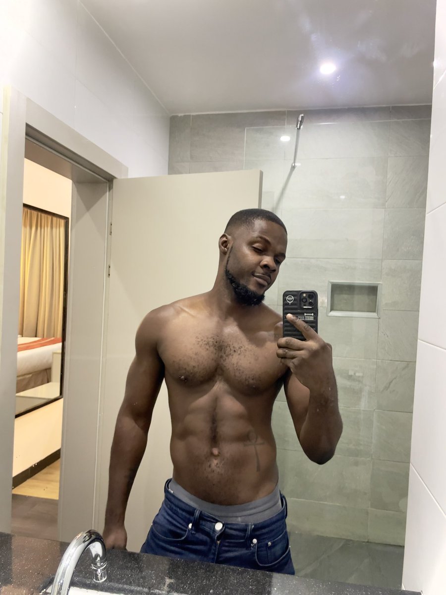 _ghodnation's tweet image. Baby Picture VS Now Thread 🔥♥️
#EndBadGovernaceProtest  #EndBadGovernace #EndBadGovernanceInNig