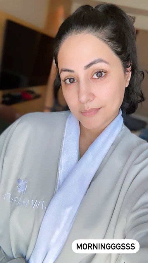 This picture of <a href="/eyehinakhan/">Hina Khan</a> speak itself how self organized, beam of confident stature &amp; supremely  expressive She is..God looks after her &amp; Heal her every pain , agony &amp; suffering in coming times #HinaKhan Cuteness Overloaded🥰👩‍❤️‍💋‍👩🩷🧡❣️