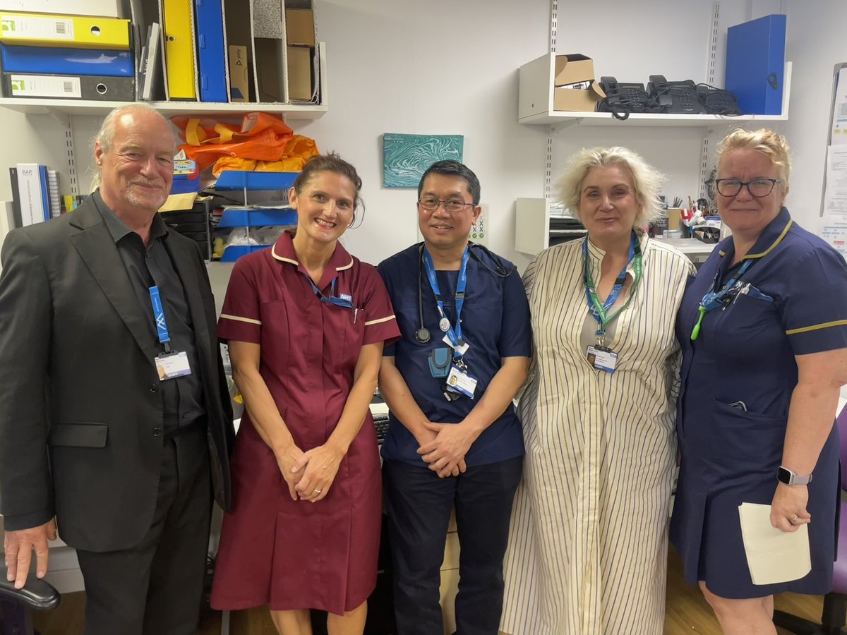 Tony Warne tweet media