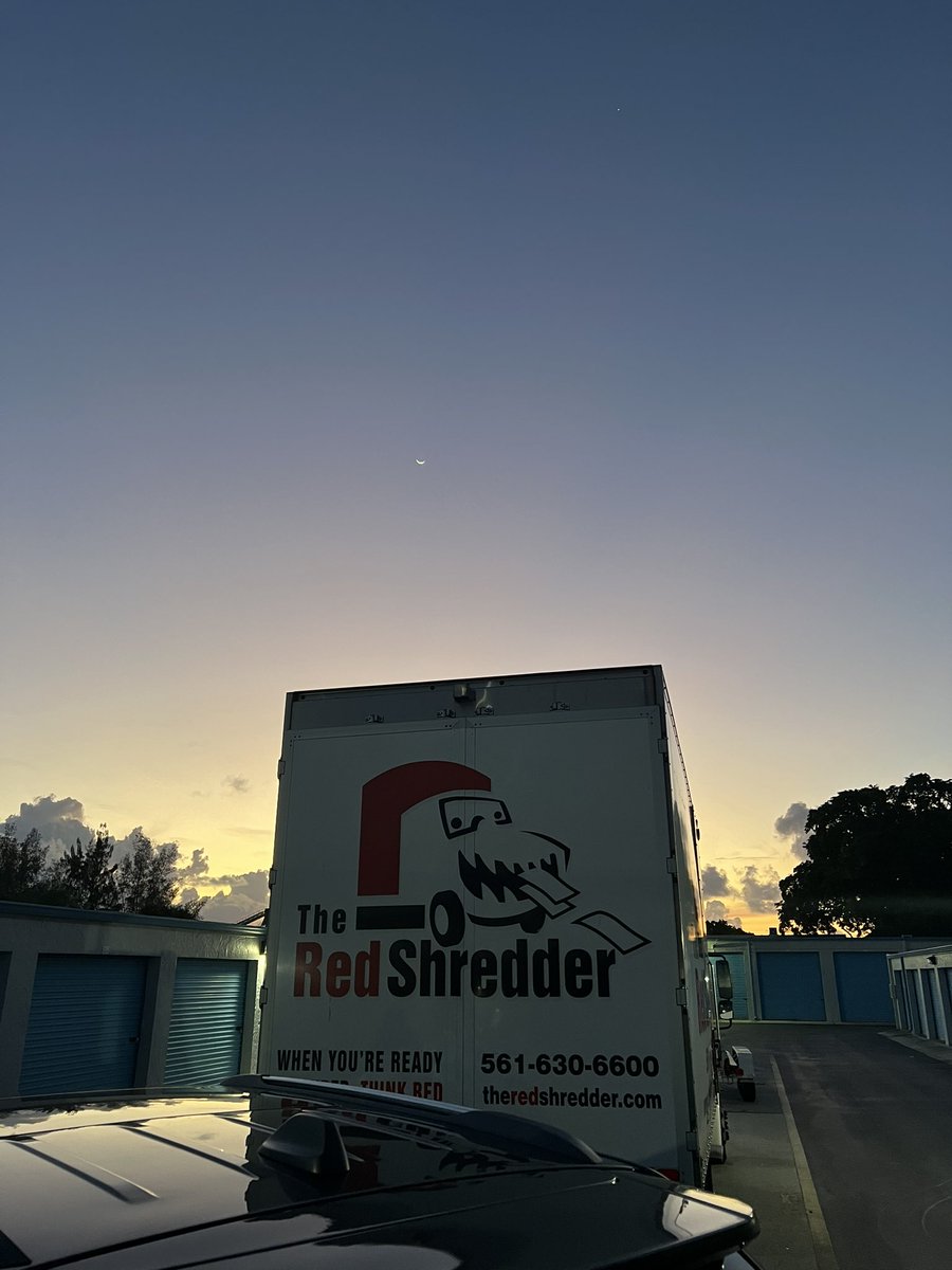 TheRedShredder's tweet photo. https://t.co/8wE4ko9c7D