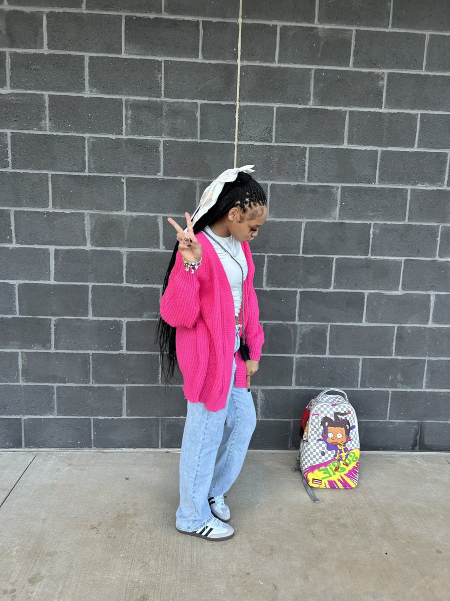 delulucancer_'s tweet image. #lastfirstday📓✏️