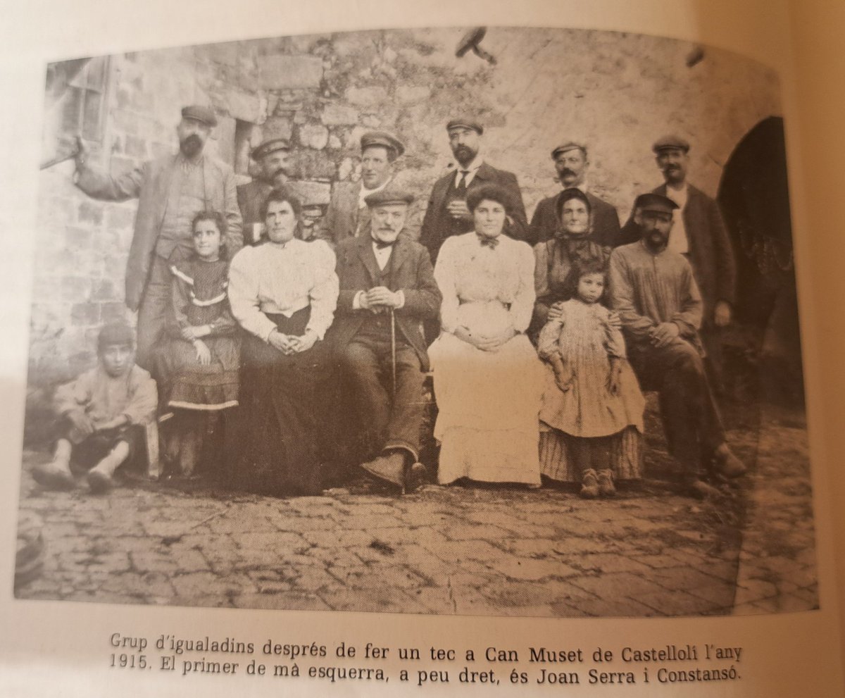 JephDeJespus's tweet image. Tothom sap que jo era un 'bon vivant' i que m'agradava l'#excursionisme. Heus aquí una foto que fusiona ambdós hàbits: una instantània després d'haver fet una mossegada a Can Muset, a #Castellolí. Font: 'Igualada, una història en imatges' (1982), llibre de Josep M. Torras i Ribé.