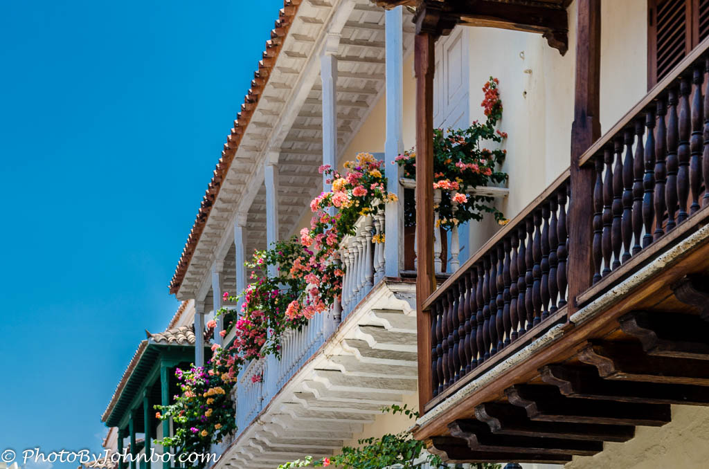 photobyjohnbo's tweet photo. The challenge this week is Balconies.

Lens-Artists Challenge #309 - Balconies https://t.co/c3XiM0Rwlf https://t.co/GTB7oPdScd