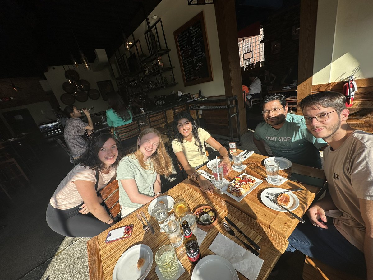 Dr. Cristina Espinosa-Diez 👩🏼‍🔬🧬☕️🐈‍⬛🐈 tweet media