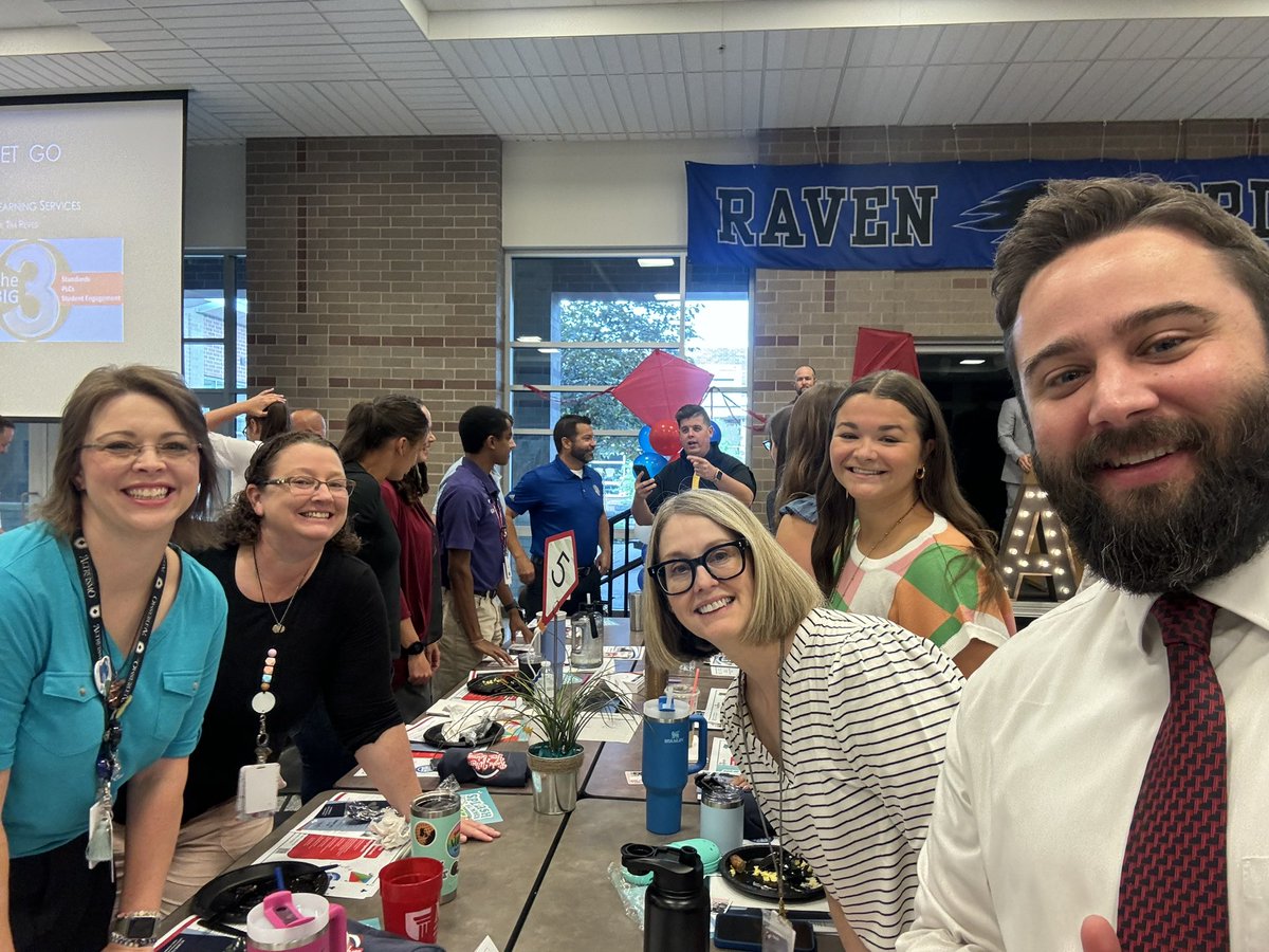 Brian Barackman (@barackmanbrian) on Twitter photo Welcome to <a href="/ITMSCougars/">Indian Trail Cougars</a> to our first year teachers Mrs. Billings, Mrs. Rieke, Ms. Herman, and Mrs. Reynolds! Cougar Community our students are in great hands! #OPSMakeTodayCount <a href="/KSnyderAP/">Keri Snyder</a> <a href="/ITMSCounseling/">ITMS Counseling</a> <a href="/ITMSCougarPride/">ITMS Cougar Pride</a> Welcome to <a href="/ITMSCougars/">Indian Trail Cougars</a> to our first year teachers Mrs. Billings, Mrs. Rieke, Ms. Herman, and Mrs. Reynolds! Cougar Community our students are in great hands! #OPSMakeTodayCount <a href="/KSnyderAP/">Keri Snyder</a> <a href="/ITMSCounseling/">ITMS Counseling</a> <a href="/ITMSCougarPride/">ITMS Cougar Pride</a>