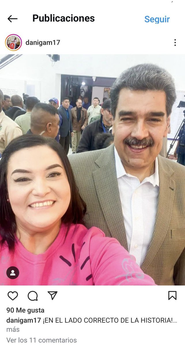 zuricht94's tweet photo. Por aquí les dejo unas imágenes de la diputada Daniela Gamboa PSUV, de Naguanagua, es una de las que ha estado entregando a las personas que fueron a los centros de votación a exigir conteo. Con la misma tónica y valiéndose de sus colectivos también ha estado amedrentando a los ciudadanos de La Vivienda Rural de Barbula, en Naguanagua, Carabobo.