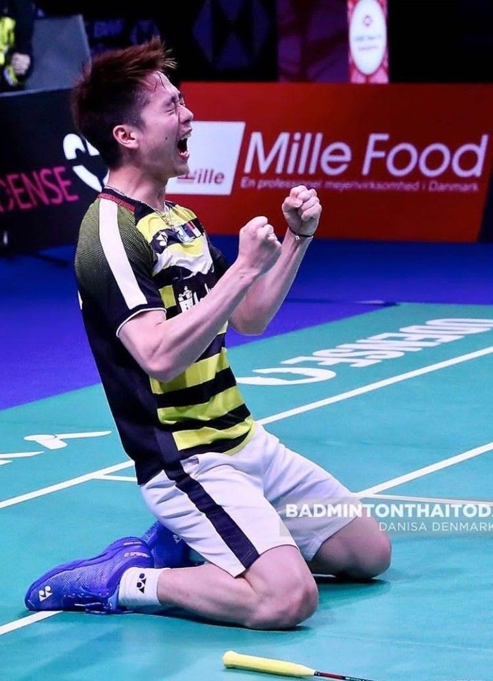 wthtday's tweet image. Hmm