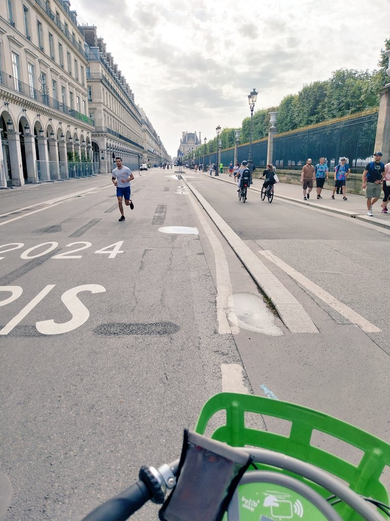 Margot Besson tweet media