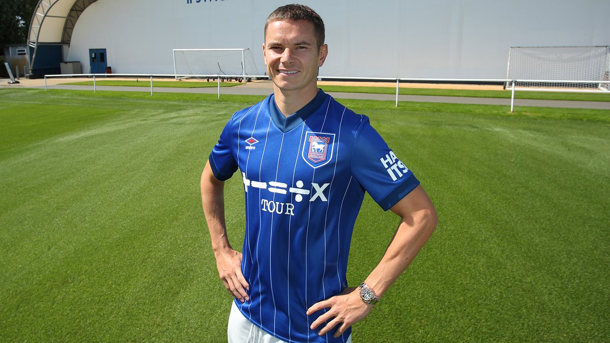 breakthelines's tweet photo. Ipswich Town are bulking up their squad in the transfer window as they prepare for their first Premier League season in 22 years:

-Conor Townsend (€590k)

-Arijanet Muric (€9.55m)

-Liam Delap (€17.85m)

-Omari Hutchinson (€23.5m)

@joshwrightt12__: https://t.co/2q6CvQUnTd https://t.co/jjBJGHhDz5