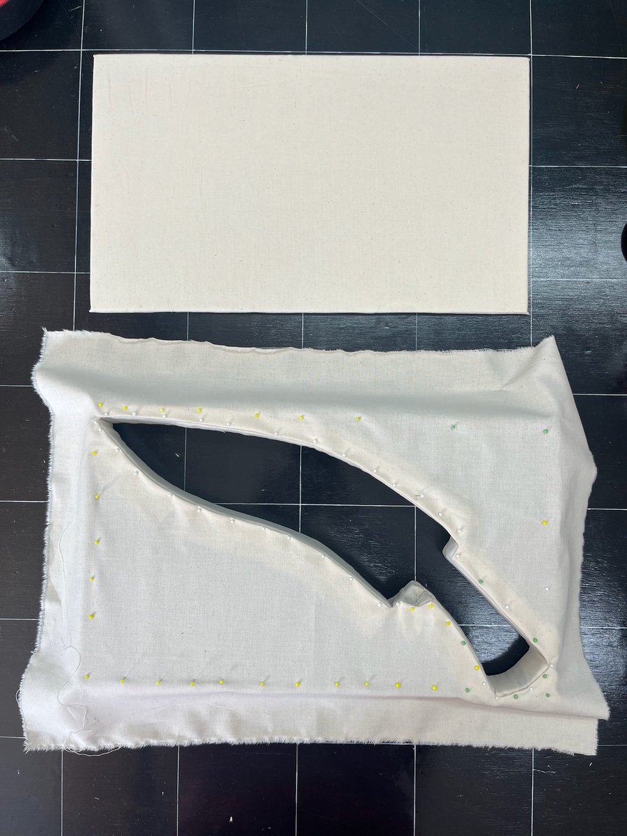 Landi_company's tweet image. ‼️Mount-making in progress‼️
The studio provides custom storage upon request, and this Kukri Knife is a great example of using Plastazote to create the perfect shape to fully support the object in a cavity mount #mountmaking #textileconservation #conservation