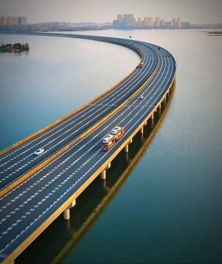 Mushahid1020790's tweet photo. Bridge view in china
#constr
#China https://t.co/9IHHaGZ1JK
