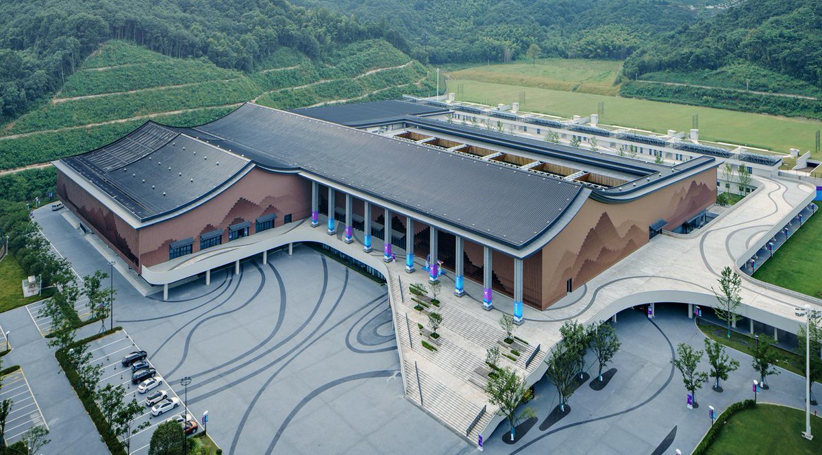aasarchitecture's tweet image. Fuyang Yinhu Sports Center by ACRC and UAD
#architecture #sportcenter tinyurl.com/4dxm7a8r