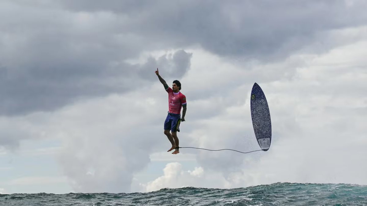 Quand tu prends ton envol et tu réalises que tu es plus pigeon que surfeur ! Pour des tricks comme ça et plus encore, trouve tout ce qu'il te faut sur AliExpress ! 🐦🏄‍♂️ 😂🇫🇷
