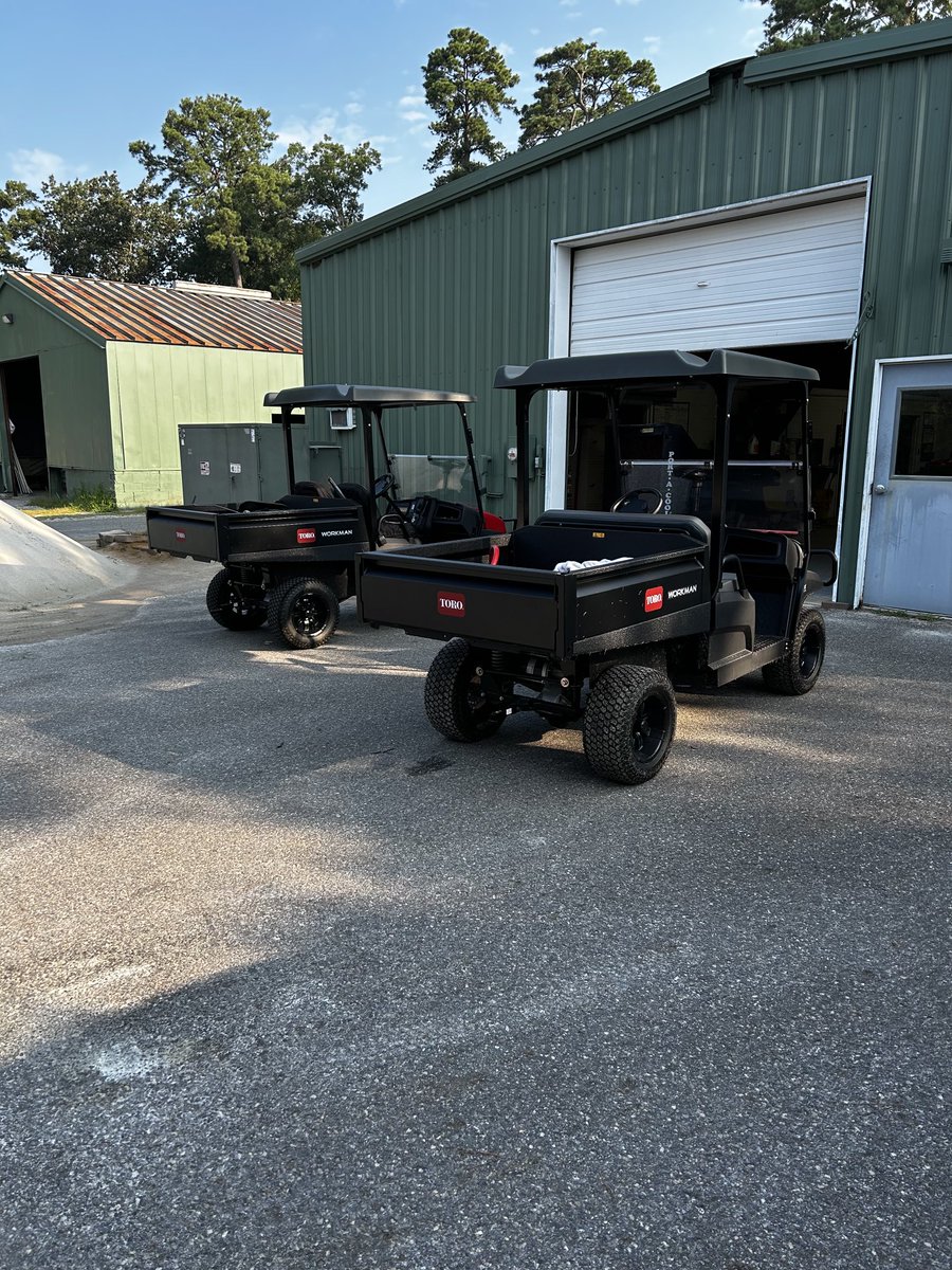 Two Workman GTX Lifted Lithium vehicles from ⁦<a href="/ToroGolf/">Toro Golf</a>⁩ and ⁦<a href="/smithturf/">Smith Turf & Irrigation</a>⁩ delivered to ⁦<a href="/RobWilmans/">Rob Wilmans</a>⁩ at ⁦<a href="/JamesRiverCC/">James River Country Club</a>⁩. We appreciate the business and will bring more stuff soon. Thanks!!