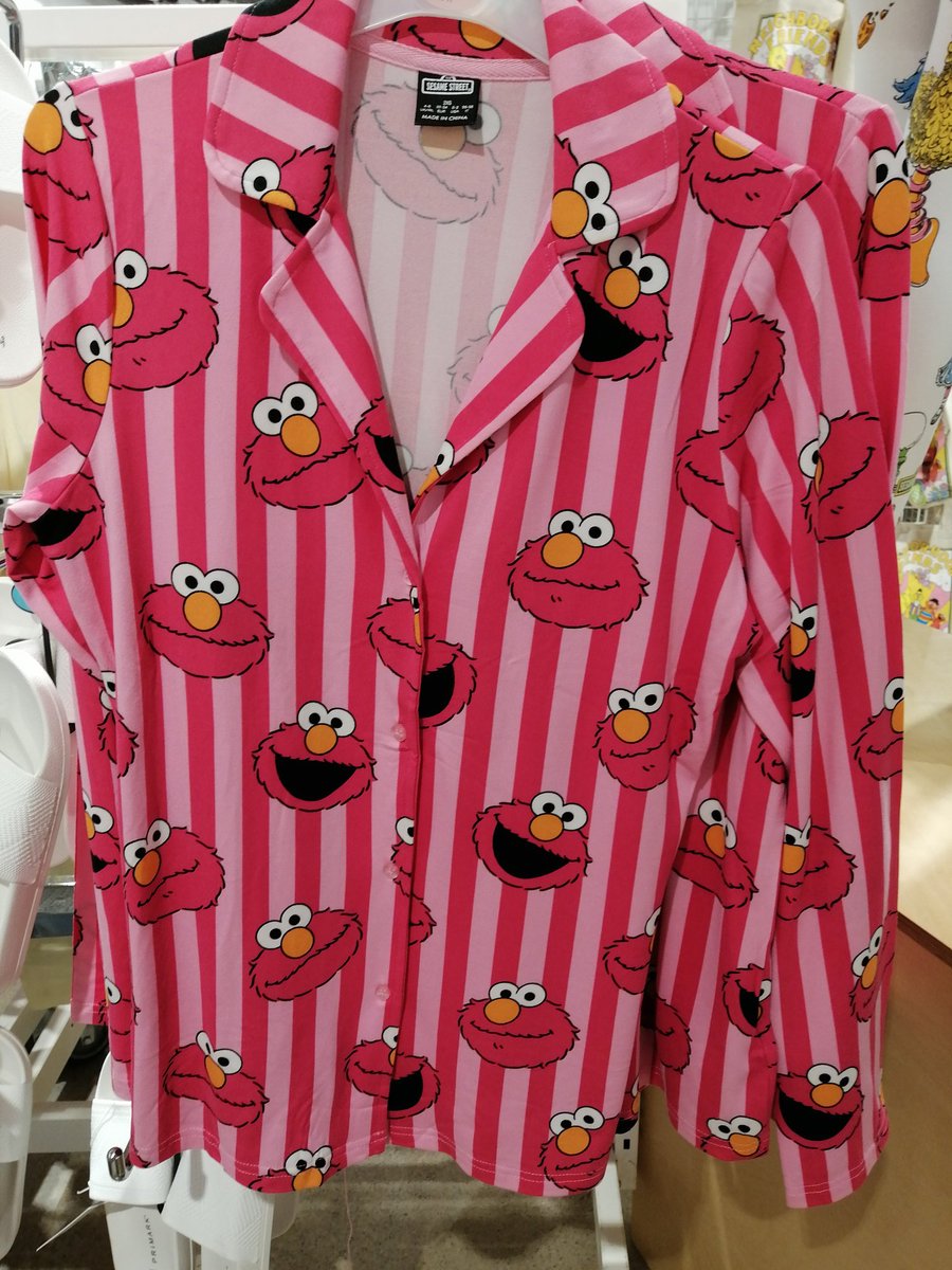TPitchart's tweet image. Pijaaamas! I need! #sesamestreet #puppetverse