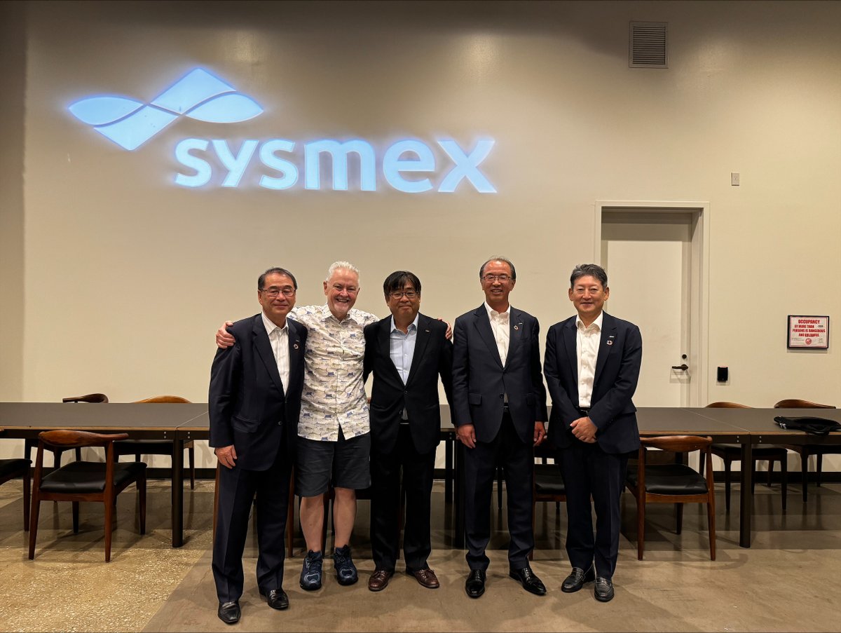 compassgrouplab's tweet image. Stan Schofield and the Sysmex Team at the ADLM Conference in Chicago!